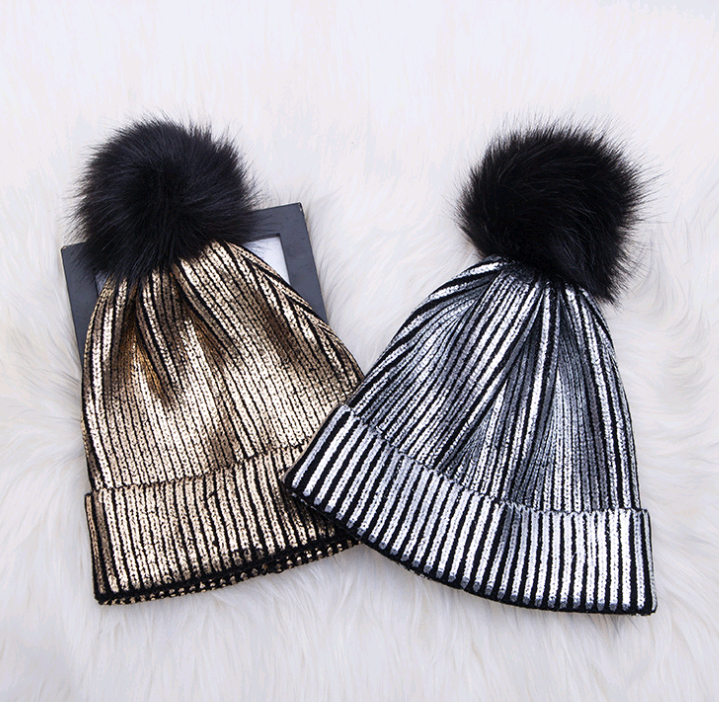 Shiny Warp Knit Wool Hat w/Black Pom