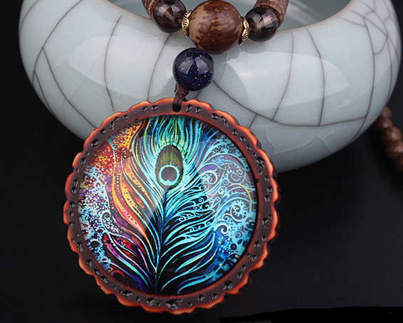 Sweater Chain w/Peacock Feather Pendant