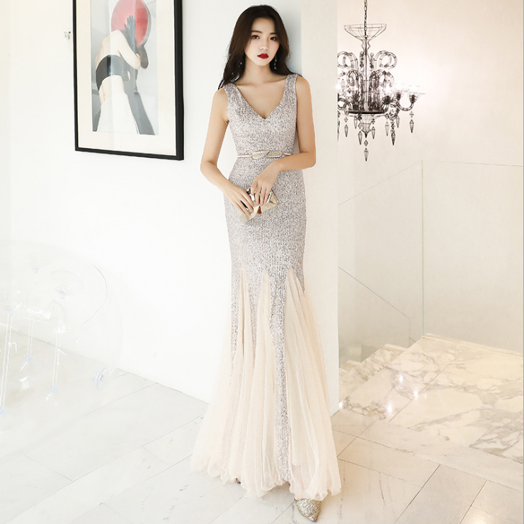 Long Dress w/Sequined Fishtail Toast