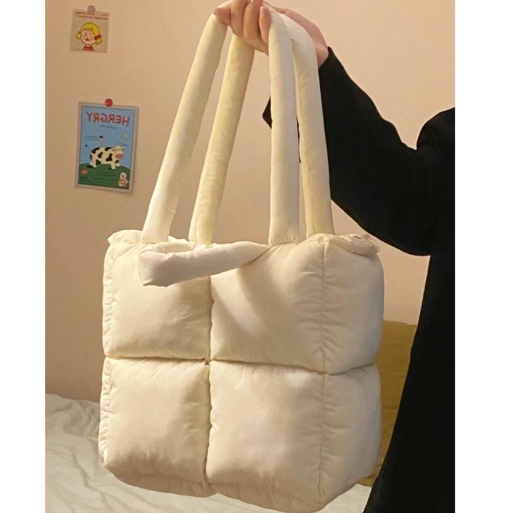 Oxford Down Super Puff Handbag