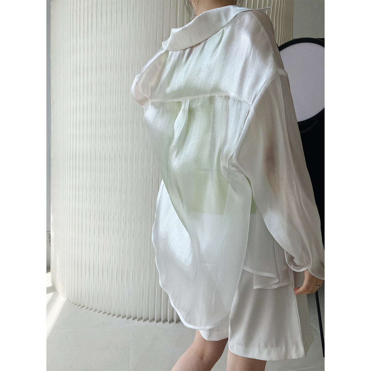Shiny Long-sleeved See-thru Tencel Shirt