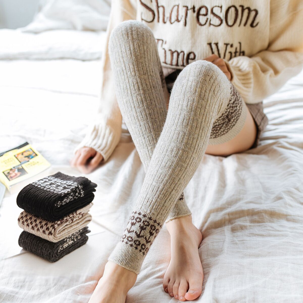 Diamond Fried Dough Twist Long Wool Stockings Set