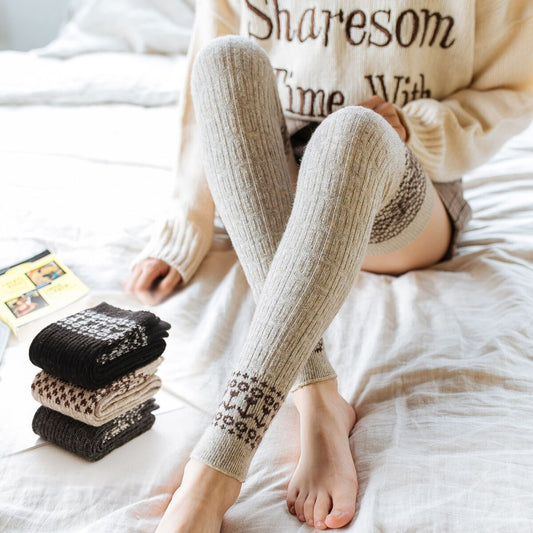 Diamond Fried Dough Twist Long Wool Stockings Set