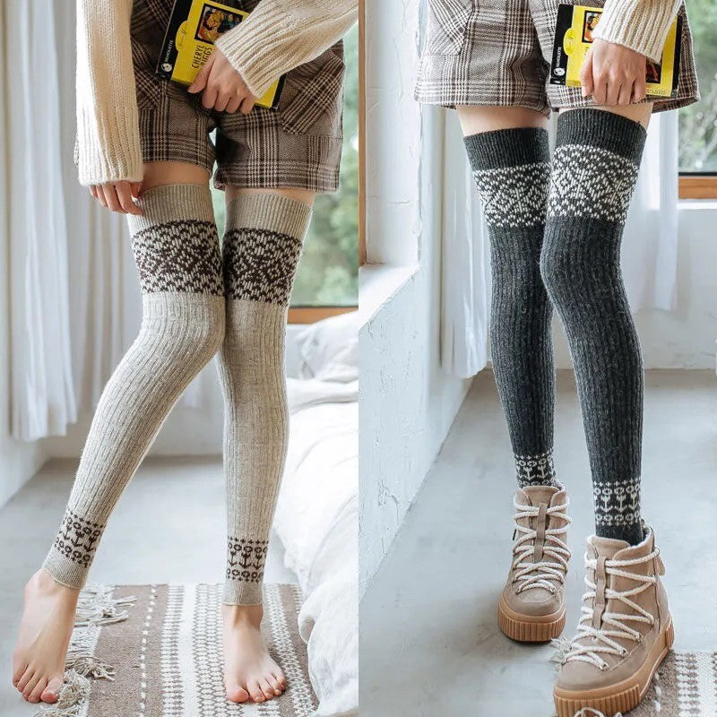Diamond Fried Dough Twist Long Wool Stockings Set