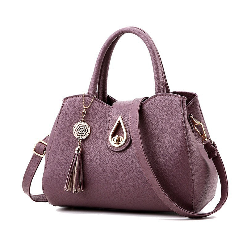 Faux Leather Shoulder Bag w/tassel