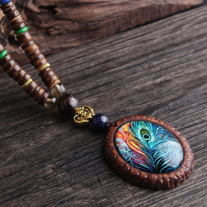 Sweater Chain w/Peacock Feather Pendant