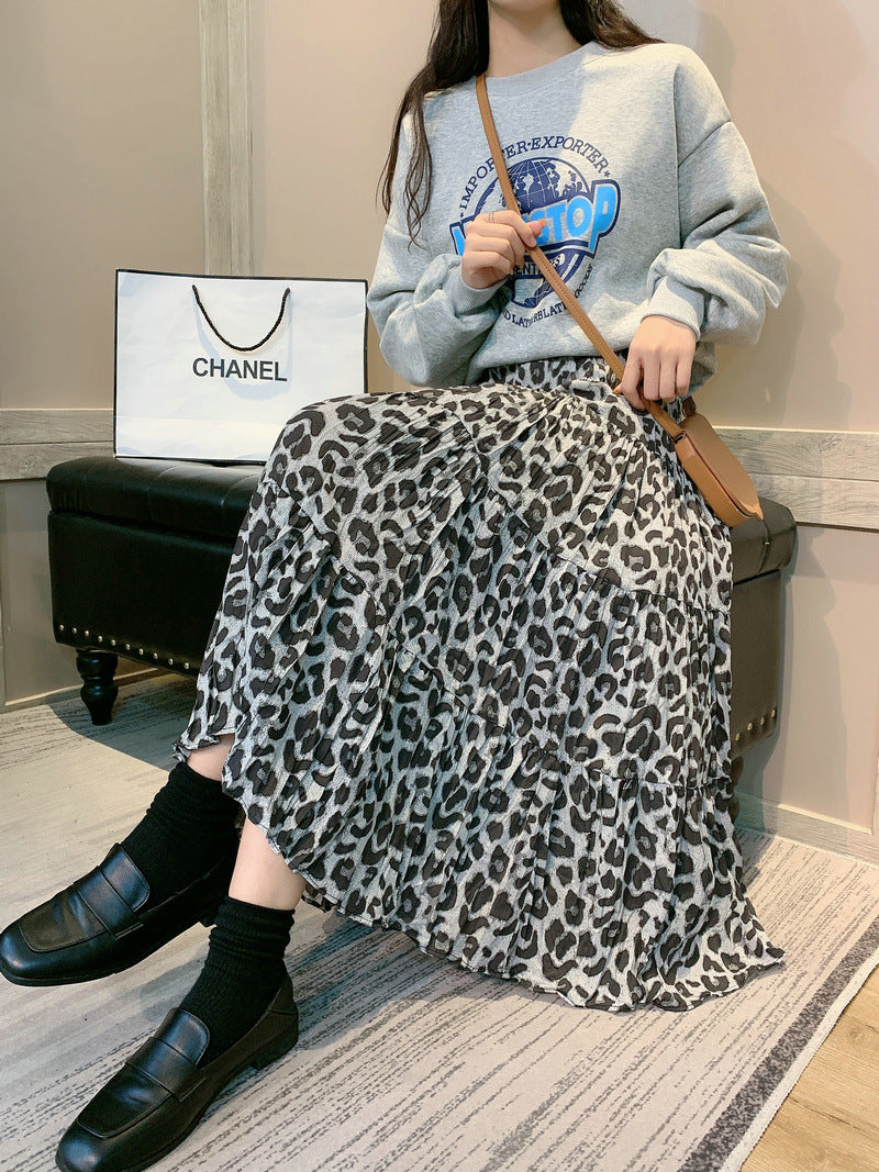 Super Stretch Leopard Print Pleated Skirt
