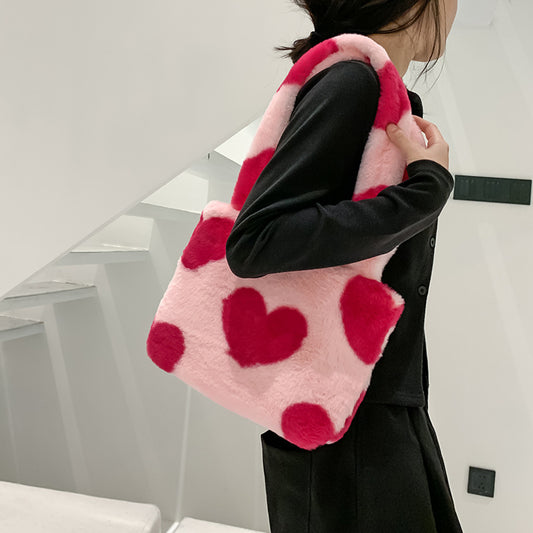 Fluffy Plush Love Heart Underarm Bag